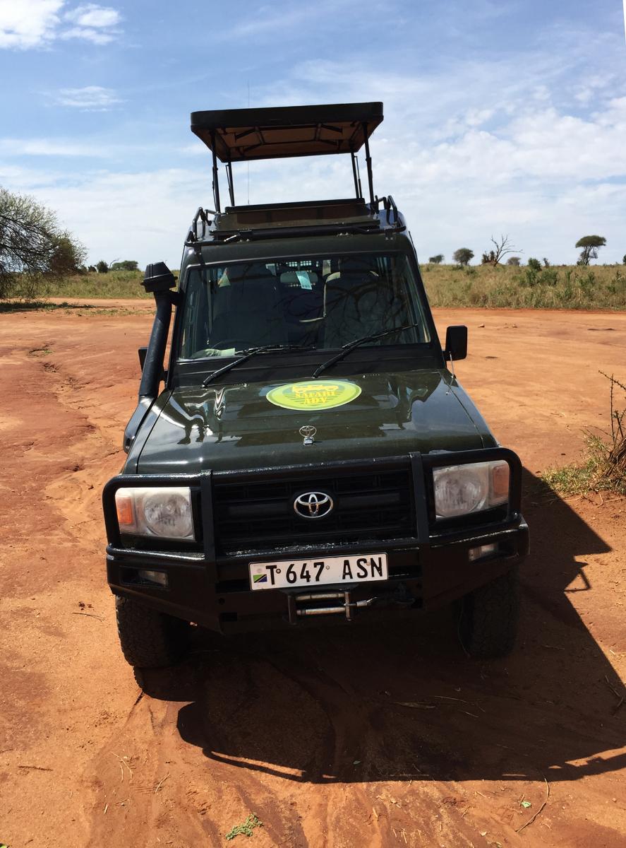 4x4 toyota land cruiser tanzania exploringafrica safariadv.